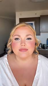 we are obsessed with this beautiful bride, and we hope you are too!😍