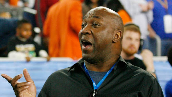 Thurman Thomas: Dialogue needed about "moving forward as Americans"