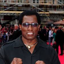 Derek Snipes's Instagram, Twitter & Facebook