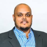 Mo Lopez's Instagram, Twitter & Facebook