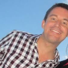 Dominic Moore (@77nomnic)