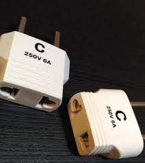 韓国のコンセントはcタイプ 変換プラグと電圧 100均ダイソーで 天国に一番近い個人旅行 プラグ コンセント コンセントプラグ