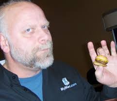 Chris Seibold's Instagram, Twitter & Facebook