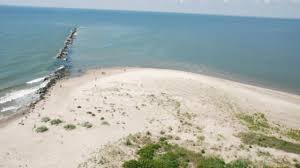 Plaja privată a hotelului se află la 50 de metri. Cele Mai LiniÈ™tite È™i Mai PuÈ›in Cunoscute Plaje Din Romania Ultimele Stiri Online