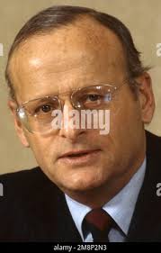 Carl horst hahn hi-res stock photography and images