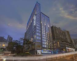 帝盛酒店集團採取嚴謹抗疫措施 攜手抗疫 無分彼此 帝盛與香港人同行 帝盛酒店集團作為香港的一份子，在這抗疫時期肩負起自身的社會責任，在公共衞生的層面上，於旗下酒店推行一系列預防措施，當中包括選用由全球領先的感染預防解決方案和專業技術供應商ecolab (藝康）生產的ecolab消毒清潔劑. é¦™æ¸¯èƒç£å¸ç››é…'åº— åœ–åº«
