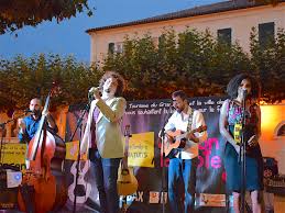 Notre équipe élabore la programmation du festival garçon la note en lien avec la ville de dijon. Dax Renouvelle Ce Festival Aussi Original Qu Eclectique Le Recette Est Tres Simple Et Savoureuse 33 Dates 33 Groupes Et 33 Lieux Differents Presselib