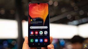 2019 has already served up plenty of affordable smartphones that offer the a lot of bang for your buck. Budget Smartphone Guide What Can You Get For Under Rm1 300 Soyacincau Com