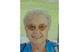 Elsie Hook's Instagram, Twitter & Facebook