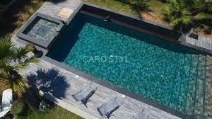 Piscine En Carrelage Green Bali 15x15 Cm Un Denuancage Magnifique Pour Une Eau Emeraude Magasin De C Carrelage Exterieur Piscine Carrelage Piscine Piscine