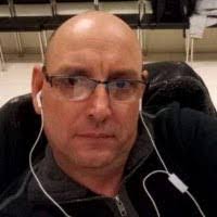 Julio Madera's Instagram, Twitter & Facebook