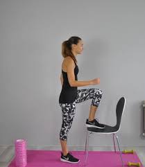 Exercices A Faire A La Maison Avec Une Chaise Exercice Sport Exercices A Faire A La Maison Exercices Quadriceps
