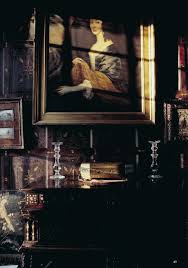 Pin By Francesca On Chronicles Of Narnia Aes With Images Dark Interiors Chronicles Of Narnia Moody Interiors