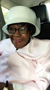 Seana Bell's Instagram, Twitter & Facebook