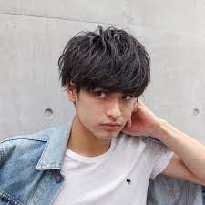 メンズパーマ ビジネスシーンにも なメンズ向け最新ヘアカタログ hair メンズ パーマ メンズ パーマ ビジネス メンズ ヘアスタイル