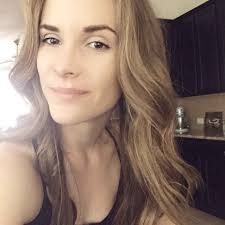 Michelle Oros's Instagram, Twitter & Facebook