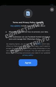 Nah ini yang akan sedikit saya bahas, dimana berbeda dengan sebelumnya, whatsapp mulai 8 februari 2021 nanti akan mulai berbagi informasi dan data pengguna dengan produk facebook lainnya, dimana diantaranya adalah facebook, instagram, dan termasuk anak perusahaan facebook. Whatsapp Pengguna Terancam Dimatikan Tahun Depan Kecuali
