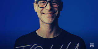 Ashley Lande's Memoir About Transcendence, Psychedelics, and Jesus