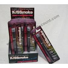 Il est certain qu'avec la cigarette électronique jetable le fumeur est tranquille, il déballe et vapote en une seconde, et quand il n'y a plus de fumée, il jette. Cigarette Electronique Jetable Saveur Tabac Blond 11 Mg Parapharmacie Parapharm Discount Com