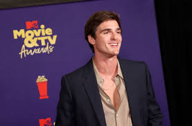 He began acting at an early age and developed a love for the cinema. Who Is Jacob Elordi Dating The Kissing Booth Star S Relationship Status