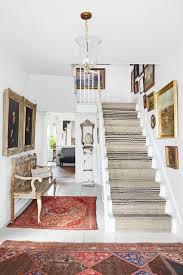 This Couple Owns The 18th Century Farmhouse Of Your Dreams Goruntuler Ile Ev Icin Ev Dekorasyonu Evler