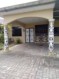 Kalau nak tahu di mana di mana tempatnya homestay ni, jika kita menghala ke sabak bernam, selepas je kg simpang lima, di sini la terletaknya homestay yang. Homestay Di Kuching C Letsgoholiday My