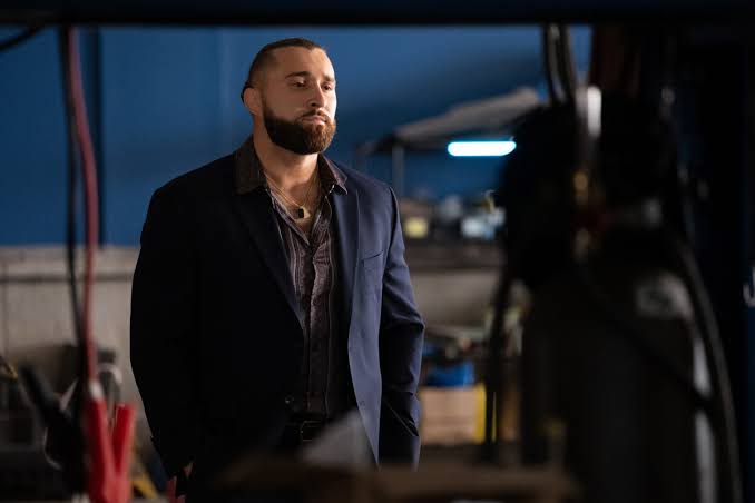 Preview — Wild Cards Season 2 Episode 1: Max and Ellis Are Back to Be One  of TV's Best Duos