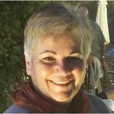 Noreen Ross's Instagram, Twitter & Facebook