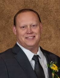 Melanie Erhardt's Instagram, Twitter & Facebook