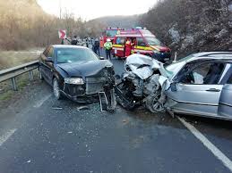 Amicul are un dosar penal pentru vătămare corporală din culpă! Accident La Cepari Trei Barbati Raniti Au Fost Transportati La Spital
