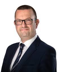 Daniel Milnes's Instagram, Twitter & Facebook