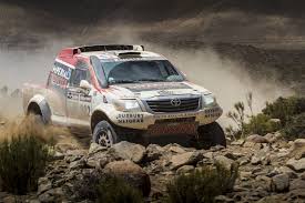 Arb's commercial bar for the toyota hilux sr/sr5 06/20 wide body build offers superior protection via its unique design, featuring heavy gauge steel tube for the centre and outer frame whilst forgoing a number of cosmetic features such as colour coding and urethane buffers. Dakar 2014 Toyota Hilux
