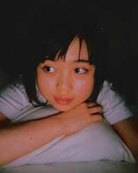 we belong to the sound of the words we've both fallen under 」