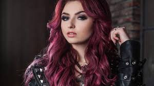 So you can wash your hair before dyeing it. H4qxbchst0qym