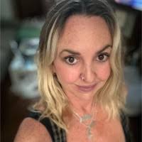 10+ "Nikki Holley" profiles