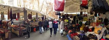 Trastevere e precisamente in largo anzani proponiamo in locazione in palazzo con ascensore e servizio di portineria, luminoso. Porta Portese Flea Market Your Guide To Trastevere