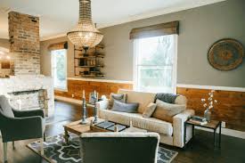 Fixer Upper Season 2 Episode 1 Little House On The Prairie Home Fixer Upper Home And Living