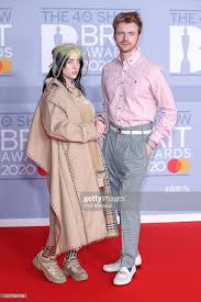 Pin By Sophia Santos On Billie Eilish In 2020 Billie Eilish Billie Celebrity Look
