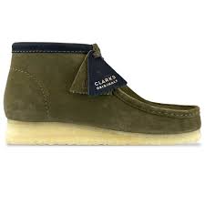 De iconische jaren '60 moccasins van clarks komen na de trigenic ook met een 'felt' uitvoering. Clarks Originals Wallabee Boot Olive Interest