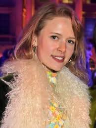 The Haunting of Bly Manor': 13 Times Flora & Miles Weren't Themselves