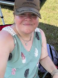 How do you get the attention of a country girl? A-tractor. Mmhm.