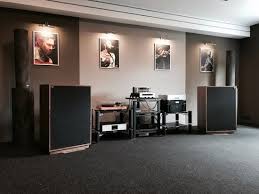 Prezentacja Kolumn Klipsch Cornwall Iii W Salonie Q21 Audio Room Audiophile Listening Room Klipsch