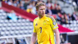 Reason for delay in deal taking Kevin De Bruyne to Napoli revealed as Belgian international jets in for medical after Man City departure