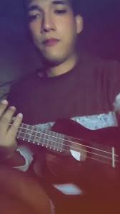 Canción en Ukelele por Kevin Kaarl