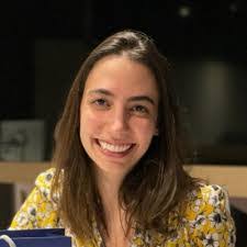 Simone Hoff's Instagram, Twitter & Facebook