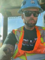 Warning about Derek and his family in Oasis Spring and Willow Creek