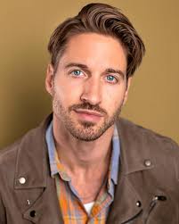 Had to redo headshots with my fresh haircut! 💇‍♂️ What do you think each  one says? #headshots #maleactor #leadingman #menshairstyle