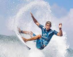 This kid is 14 years old and he totally shreds. Kanoa Igarashi Triumphs For First Time On World Surf League S Championship Tour The Japan Times