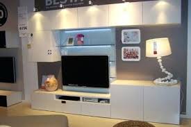 Découvrez un meuble télé tv télévision bicolore laqué blanc mat et doté de 2 portes effet bois clair. Pin Auf Vilay Ikea