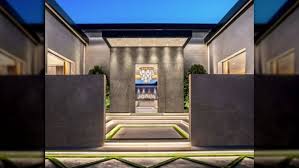 Kylie jenner paid $2.6 million for the home last year, which is now on the market for $3.9 million. Inside Kylie Jenner S Gorgeous Home In Holmby Hills Big World Tale